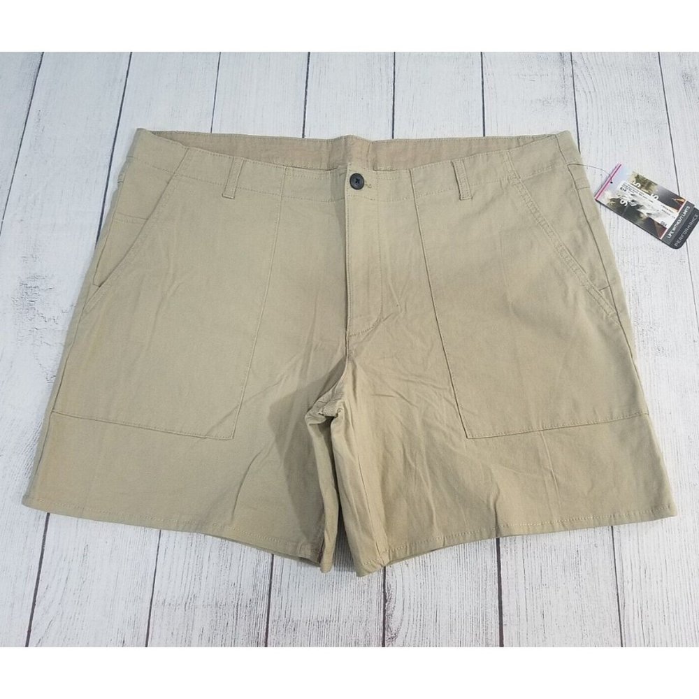 Swiss Alps Men's Performance Shorts Size 42